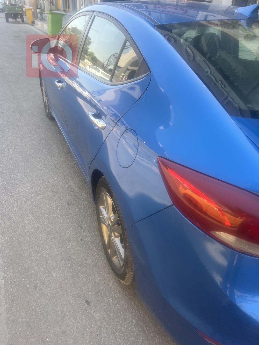 هیوندای ئەلەنترا